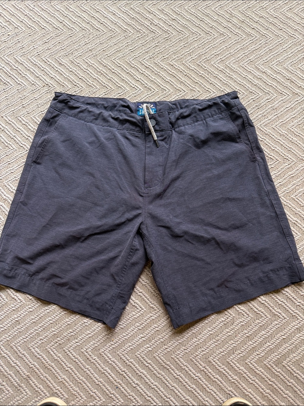 Faherty size 36 all day shorts